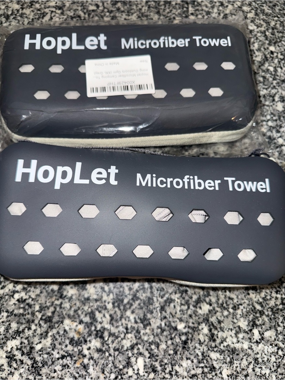 2pck of Brand New Microfiber Towels.